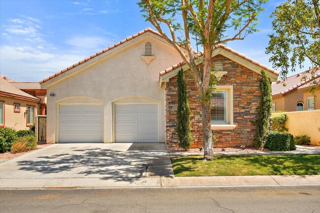 Photo - 49580 Wayne St