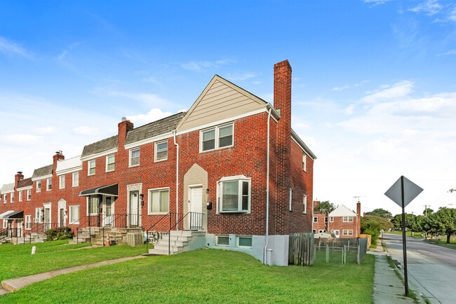 4334 Greenhill Ave