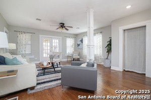 Photo - 420 W Lullwood Ave