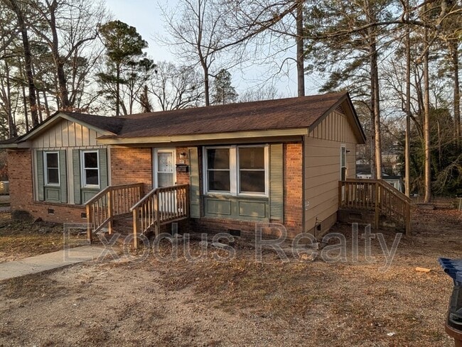 Photo - 401 Hickory Ave