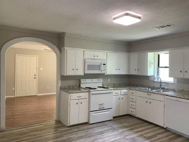 Photo - 719 E Chestnut St