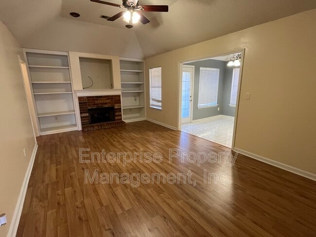 Photo - 1421 Radley Cove