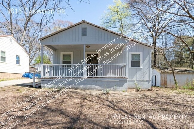 Building Photo - 3816 Oakwood Dr