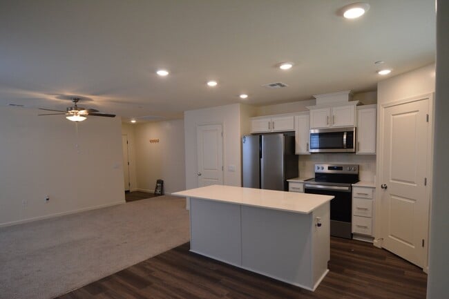 Photo - 8911 Tristania Pl
