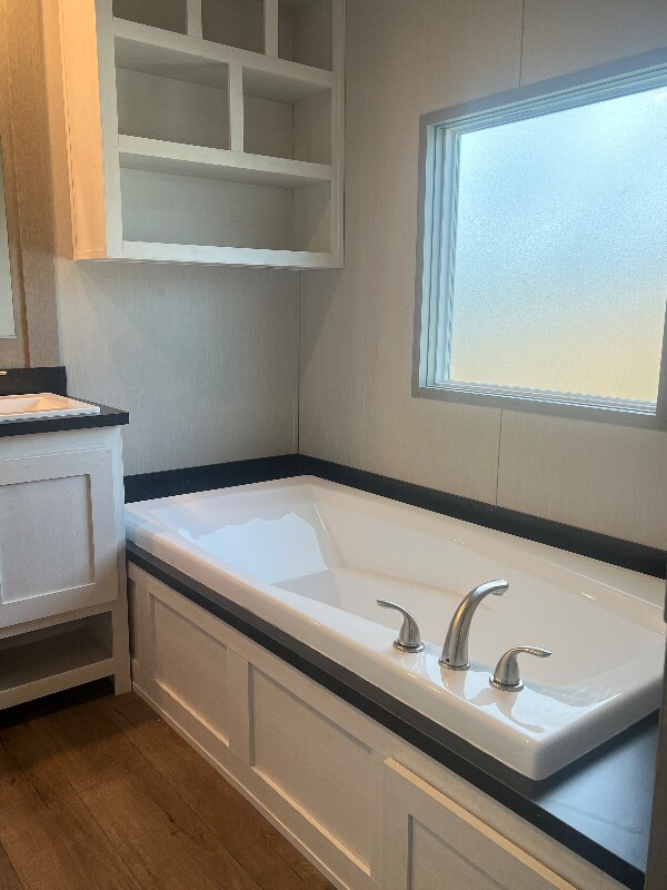 Photo - 2001 FM 1195