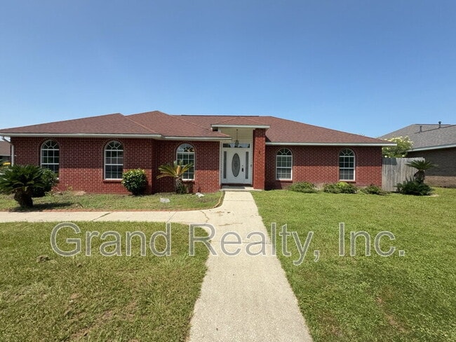 Photo - 1261 Mazurek Blvd House