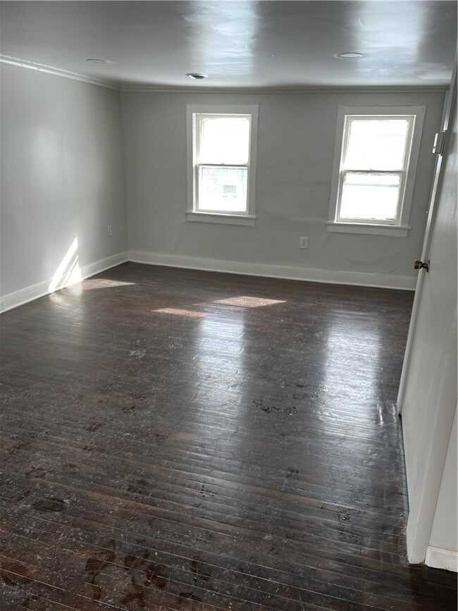 Photo - 210 Sullivan St