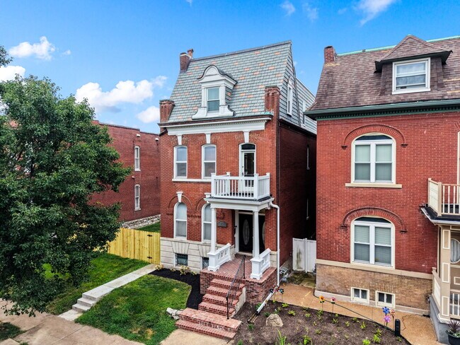 Photo - 2722 Armand Pl