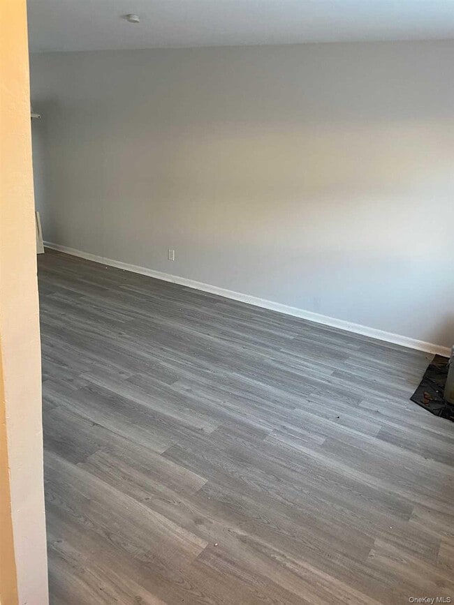 Photo - 9 Gilmore Blvd S