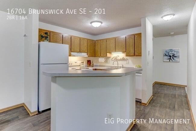 Photo - 16704 Brunswick Ave SE Unit 201