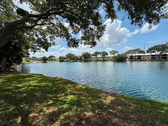 Photo - Armature Lake Apartments