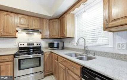 Building Photo - 7740 Tiverton Dr