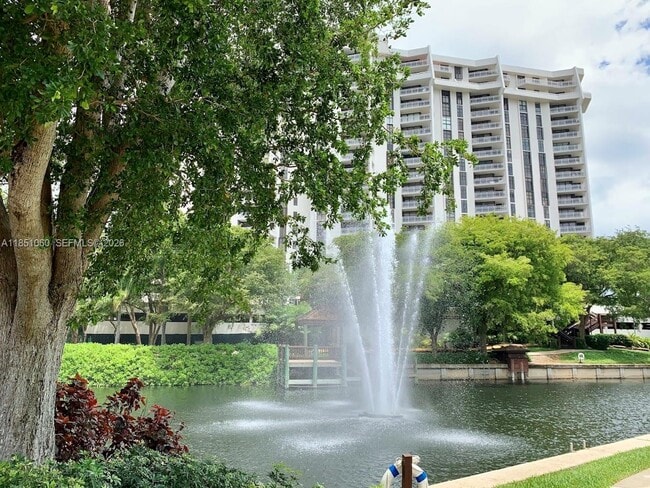 Building Photo - 2000 Towerside Terrace Unit 1203