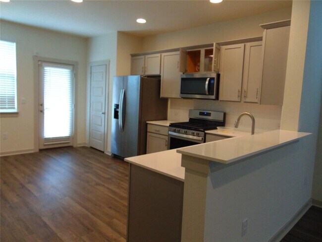 Photo - 7707 Jackson Graham Dr