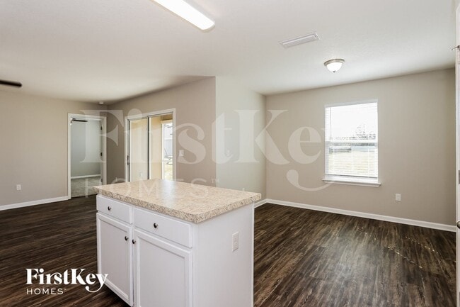 Photo - 77791 Lumber Creek Blvd