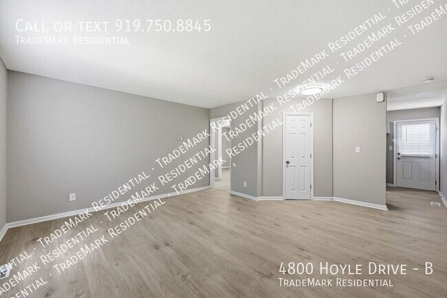 Photo - 4800 Hoyle Dr Unit B