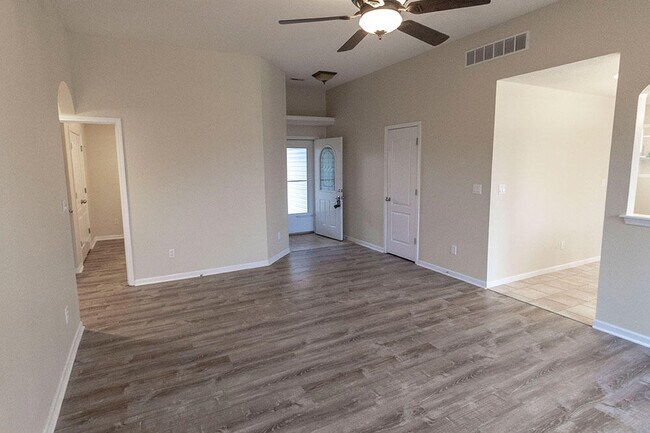 Photo - 4203 Spring Cress Dr
