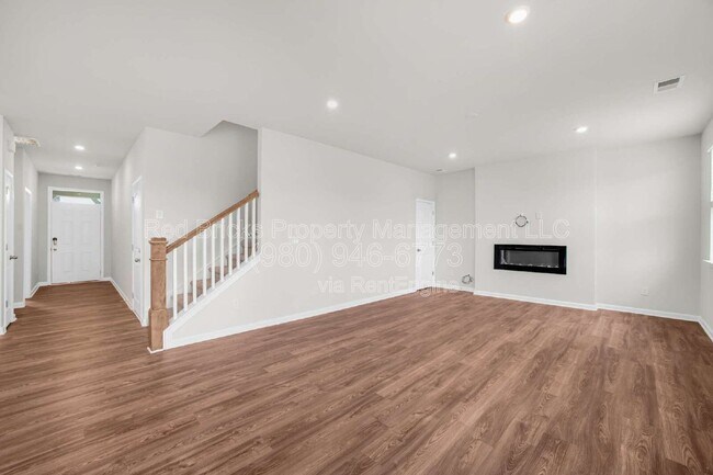 Photo - 2201 Lavender Mdws Ct