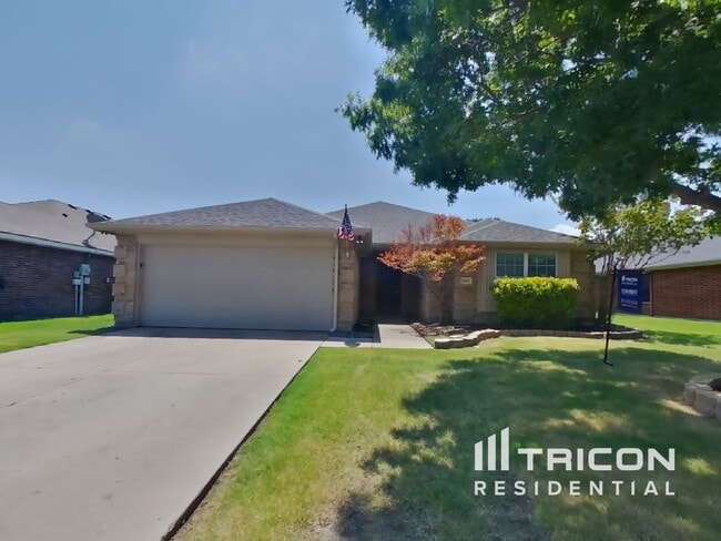 Photo - 2901 Mockingbird St