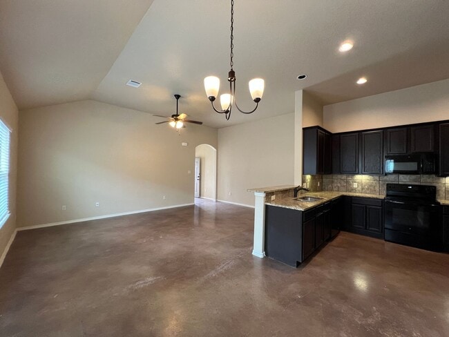 Photo - Luxury 3/2 Duplex in NBTX