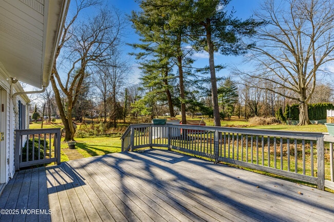 Photo - 150 Cloverdale Cir