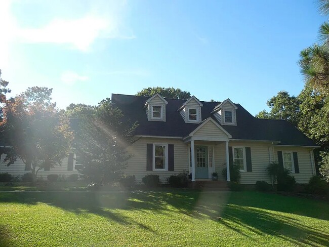 Photo - 520 Edinboro Dr Casa