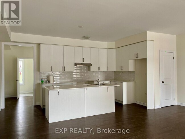 Photo - 116 Blick Crescent