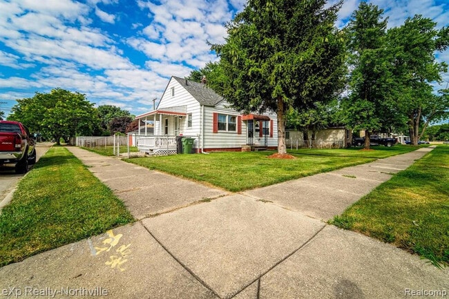 Photo - 17405 Anne Ave