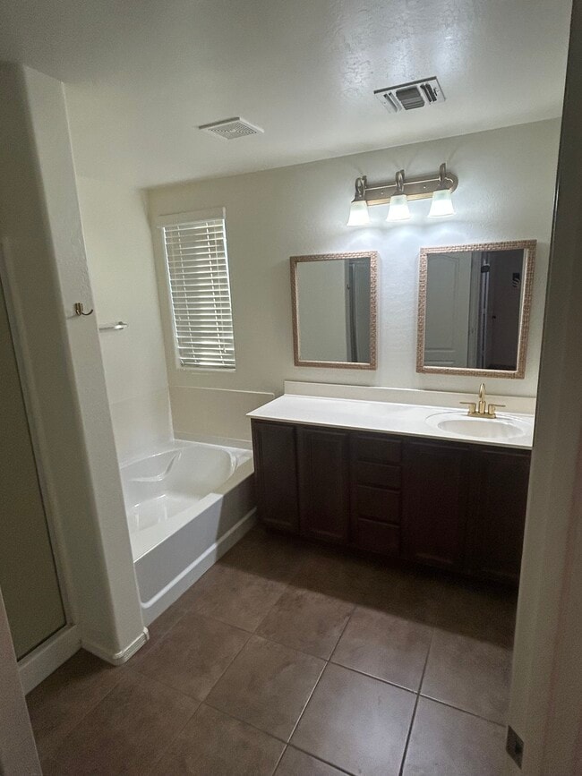 Photo - 2223 S Hughes Dr