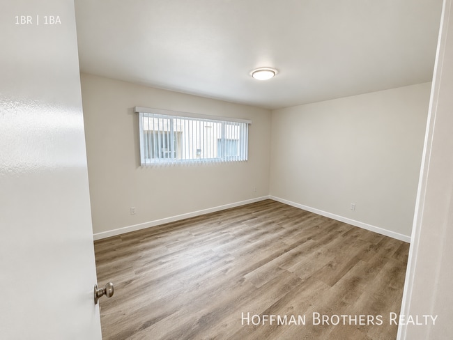 Photo - 15000 Burbank Blvd Unit 202