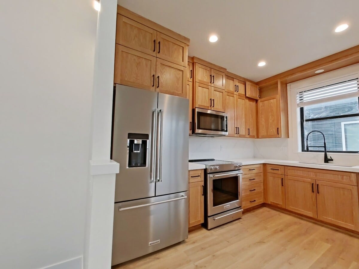 Photo - 6++ Bedroom Luxury Campus Living at Its Finest!