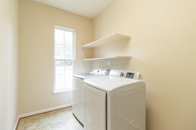 Photo - 103 Dartmouth Dr