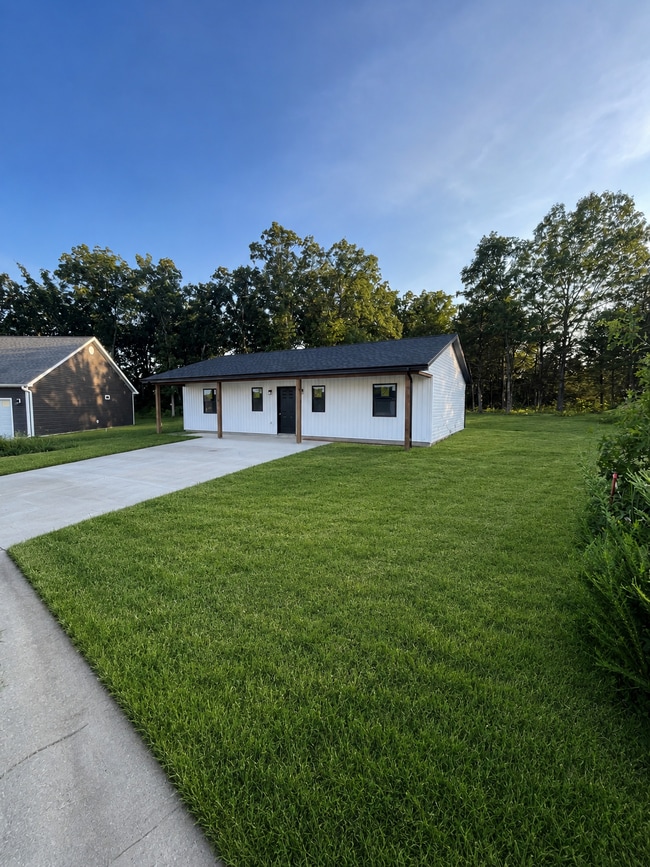 Photo - 408 Mosel Way