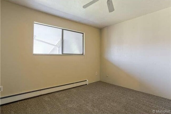 Photo - 645 Manhattan Pl
