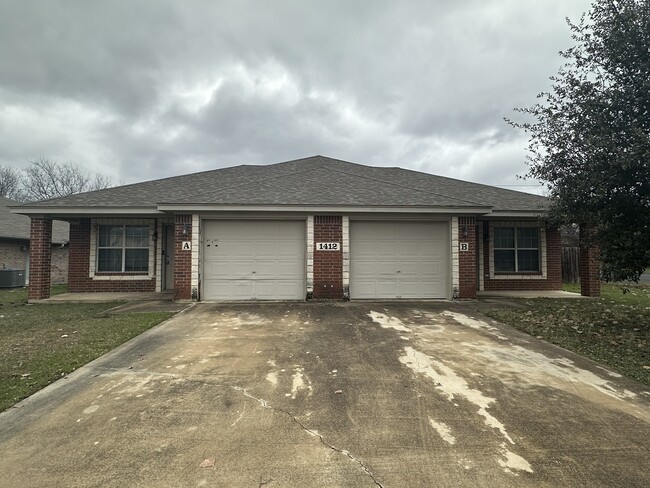 Building Photo - 1412 Van Zanten Ct Unit B Rental