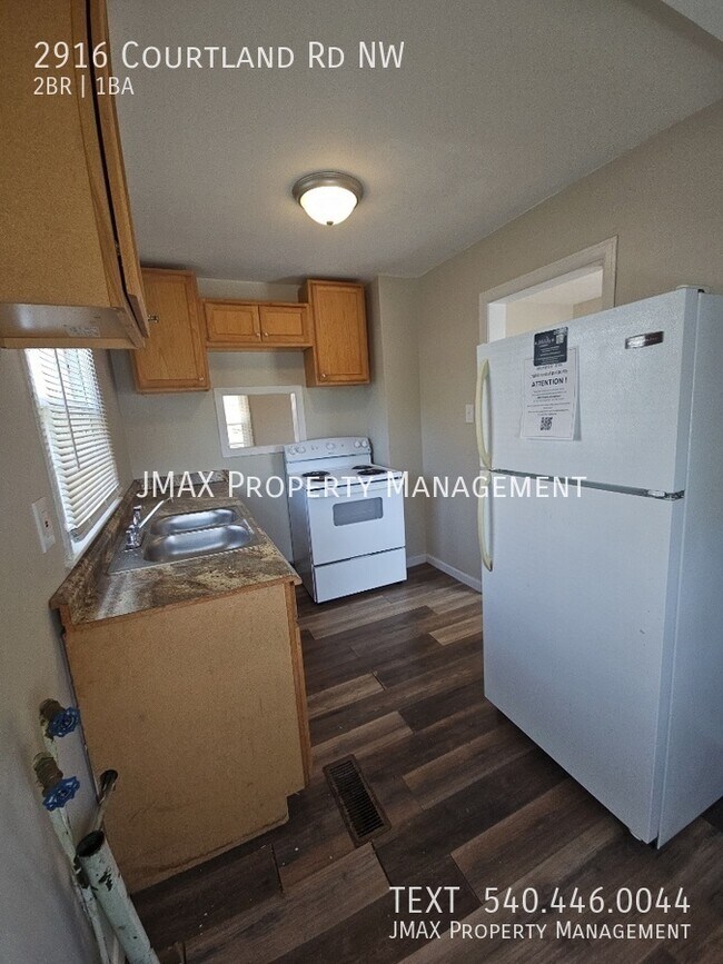 Photo - 2916 Courtland Rd NW