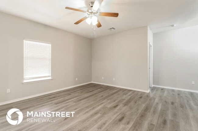 Photo - 2030 Bradford Ln