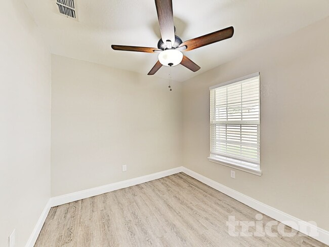 Photo - 837 Pine Mountain Dr