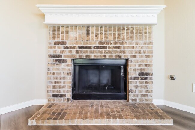 Photo - 175 Meadowlark Ln