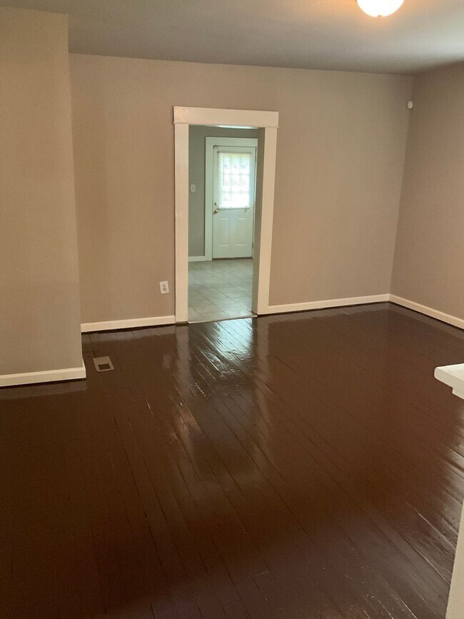 Photo - 125 20th Ave NE