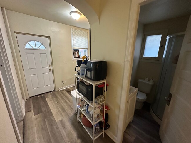 Photo - 5-6 Bedroom House in Clifton