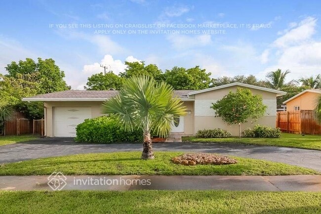 Building Photo - 7041 SW 2nd Ct