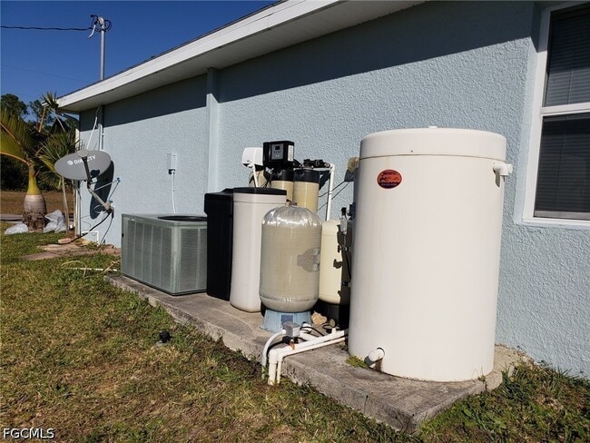 Photo - 2026 NE 33rd Terrace