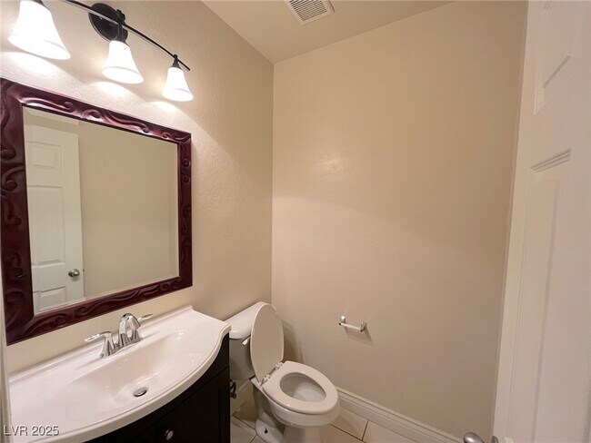 Photo - 430 White Heart Rd