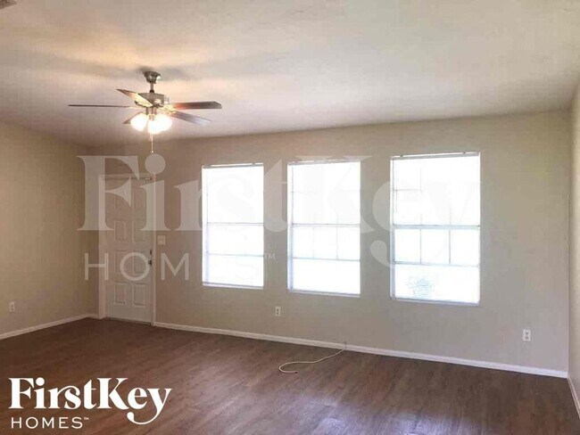 Photo - 1209 NE 18th Pl