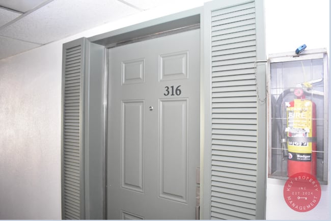 Photo - Modern 1 Bd, 1 Ba, 55+ Community ( North P... Unit C316