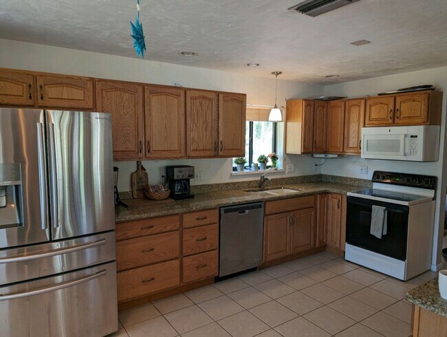 Photo - McGregor Woods  Community with Natural Surrounding Charm. Close to Sanibel.