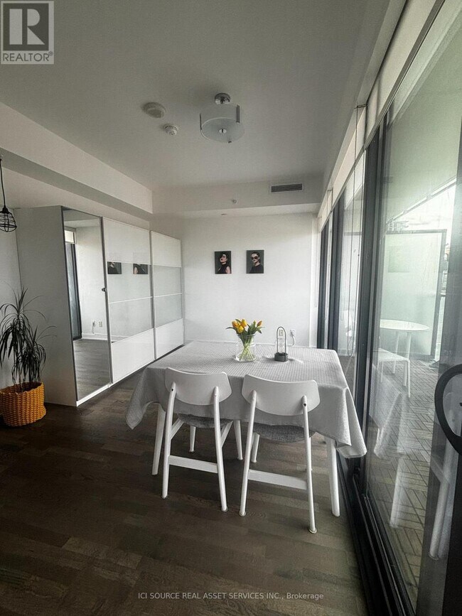 Photo - 185 Roehampton Ave Unit 1304