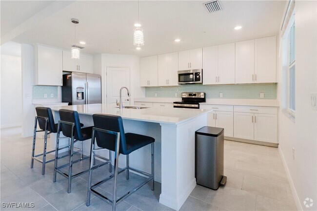 Building Photo - 5740 Oakmont Ct Unit 8511 Rental