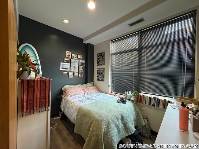 Photo - 160 E Berkeley St Unidad 307